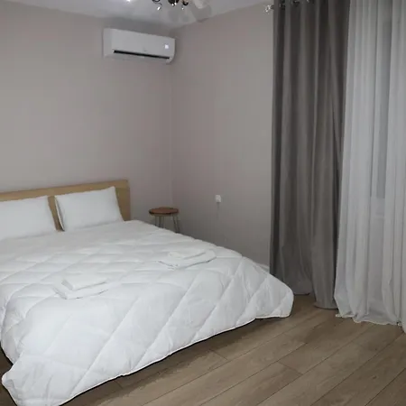 Gray House Apartment