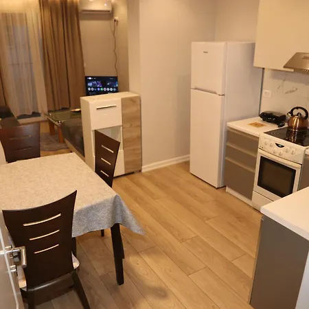 Apartman Gray House *